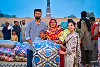 Blanket distribution