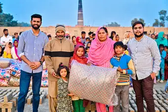 Blanket distribution