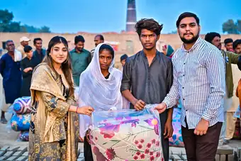 Blanket distribution