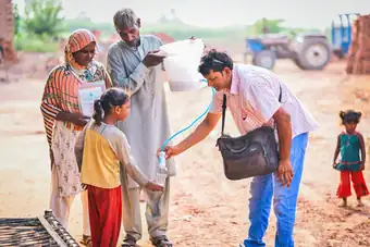 Water filter distribution