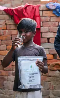 Water filter distribution