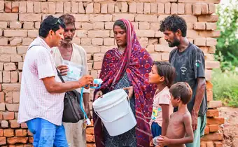 Water filter distribution