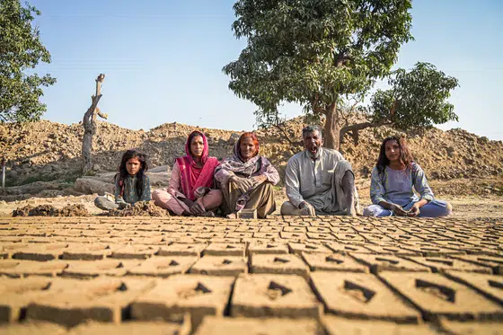 Bonded labour at a Pakistani brick kiln